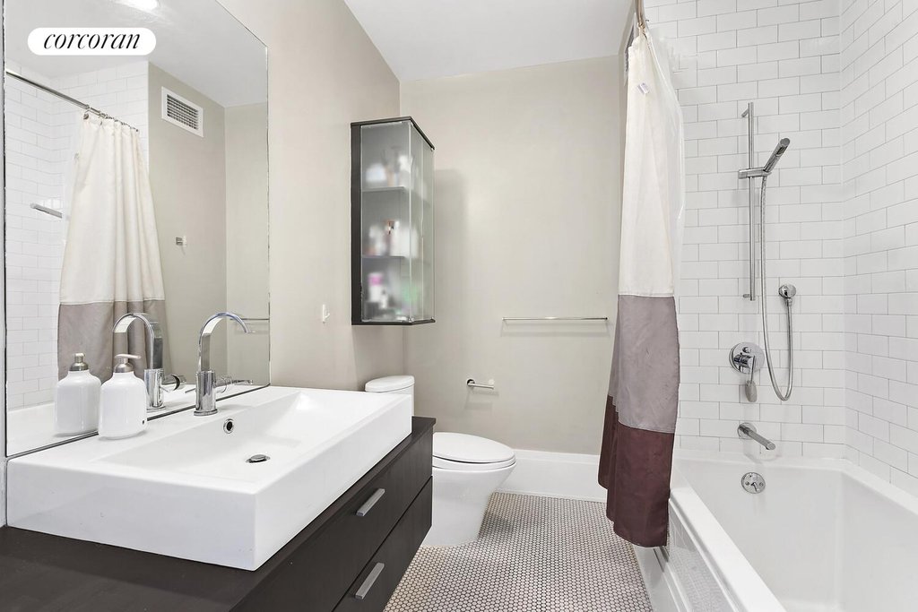 50 Pine Street, Unit 12PHN photo 7