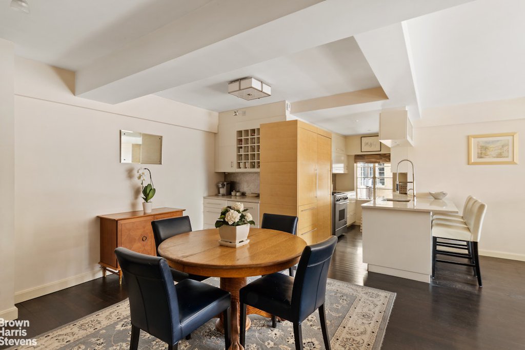 320 Central Park West, Unit 8N photo 2
