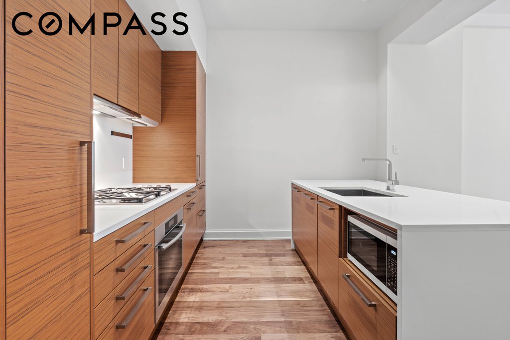 140 West 22nd Street, Unit 2A photo 5