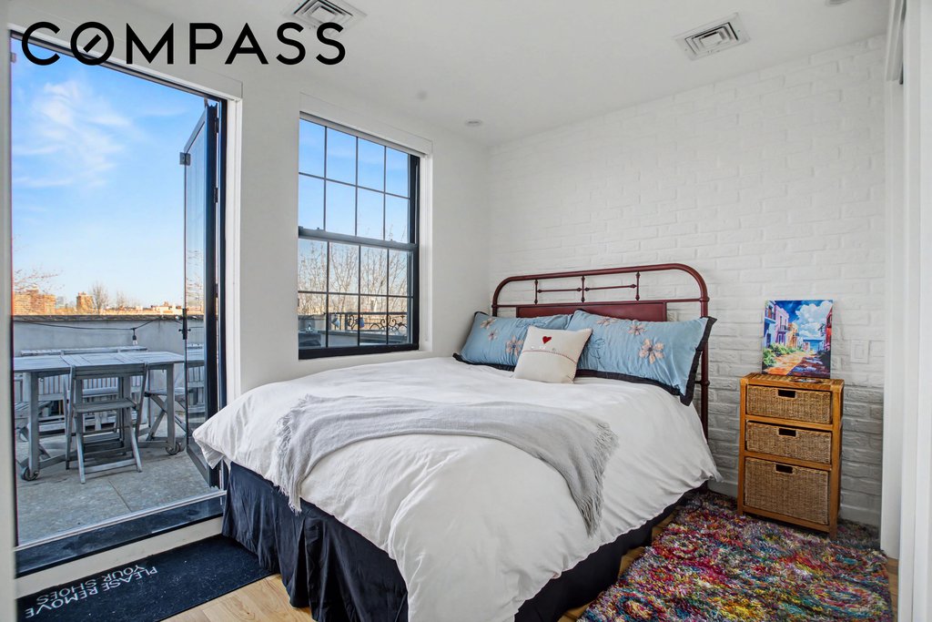 577  Madison Street, Unit 4B photo 13