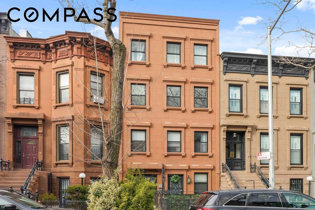 577  Madison Street, Unit 4B photo 20