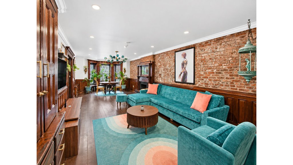 916 Putnam Avenue – For Sale