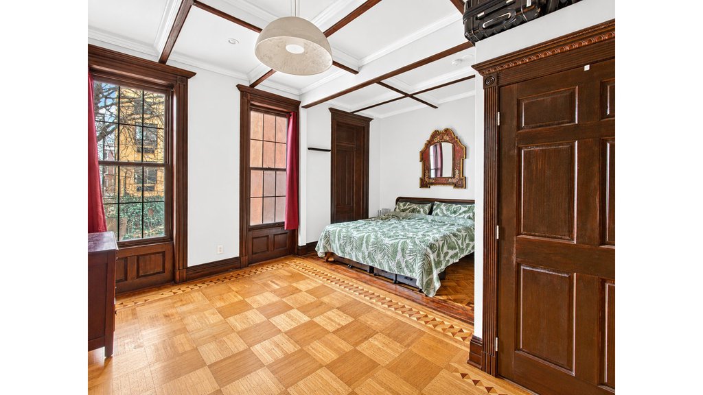 916 Putnam Avenue – For Sale photo 8