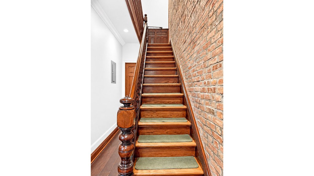 916 Putnam Avenue – For Sale photo 18