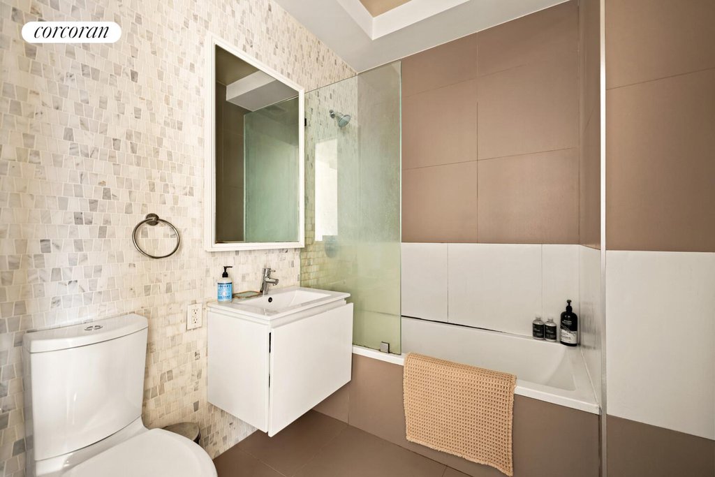 42 Maspeth Avenue, Unit 4E photo 4