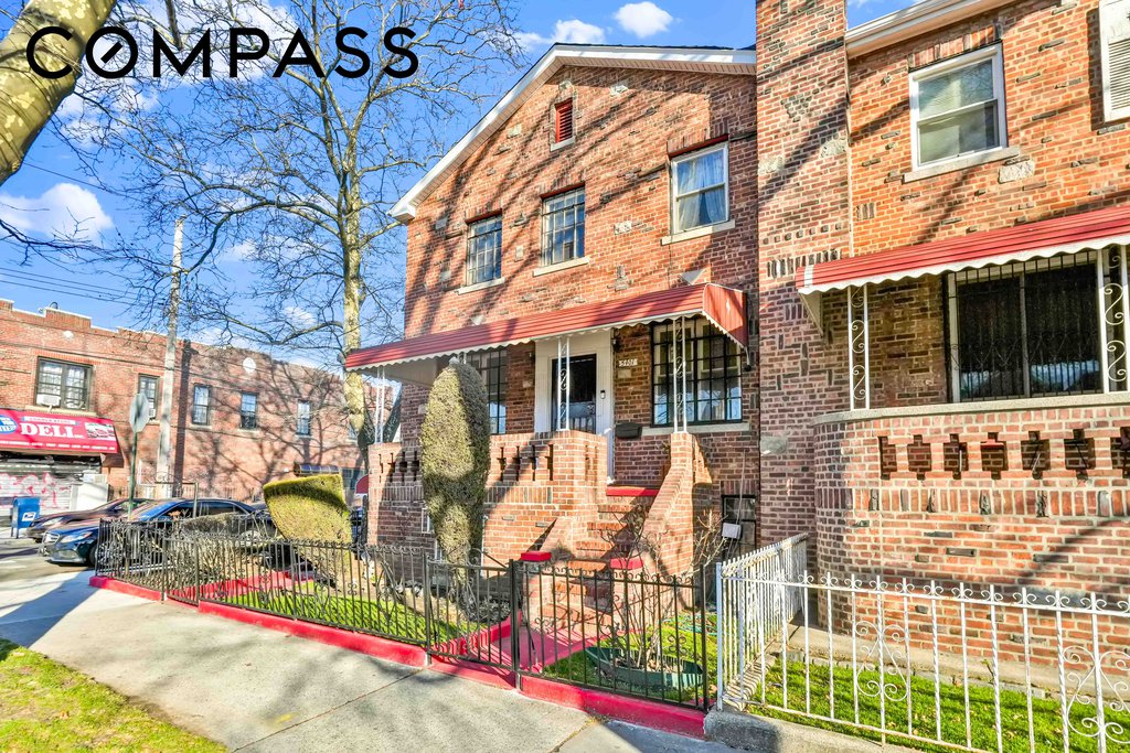 5401 Clarendon Road – For Sale photo 3