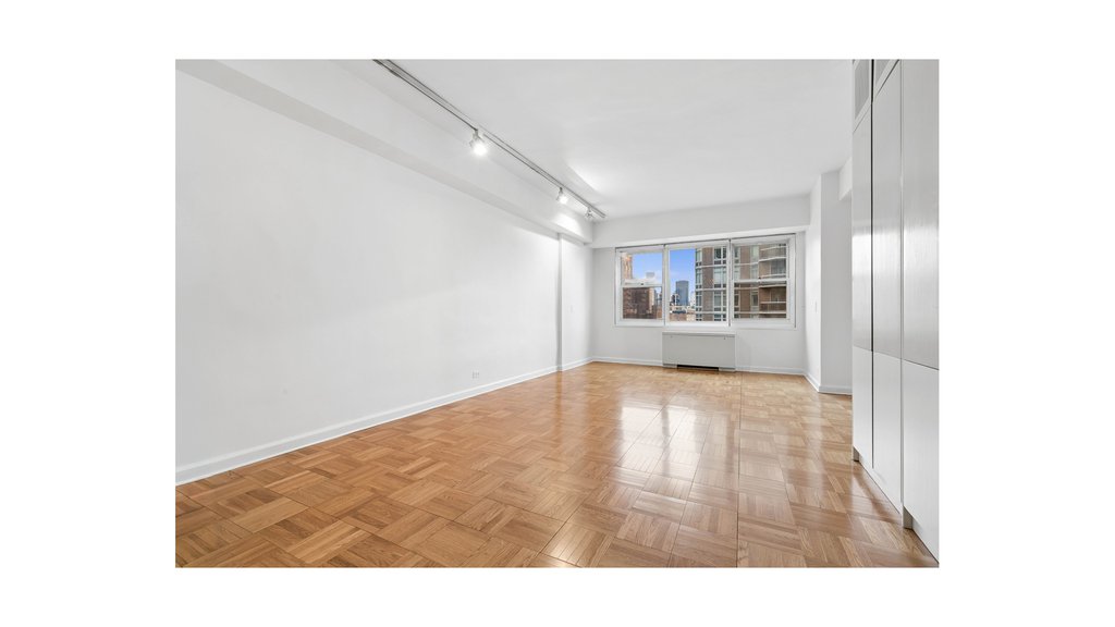 205 East 63rd Street, Unit 16F