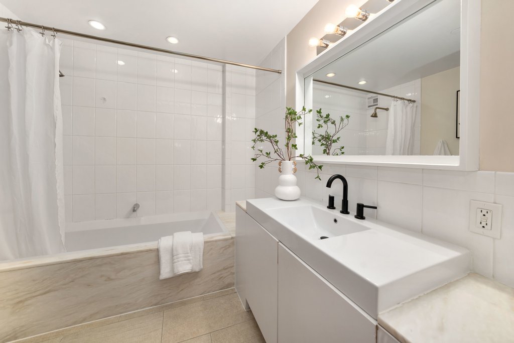 520 LaGuardia Place, Unit 1S photo 9