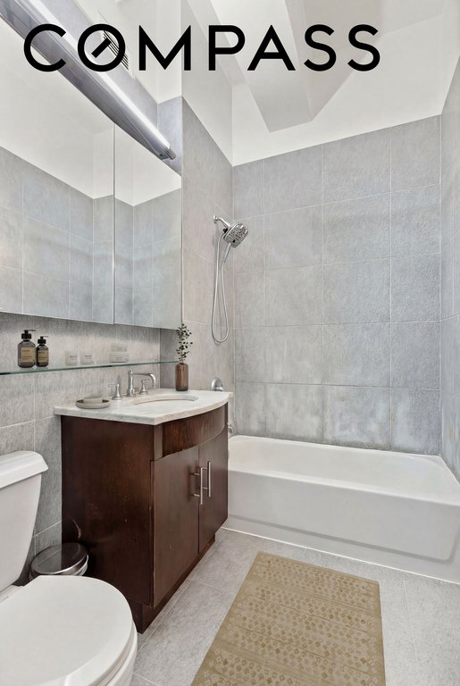 80 John Street, Unit 9A photo 4
