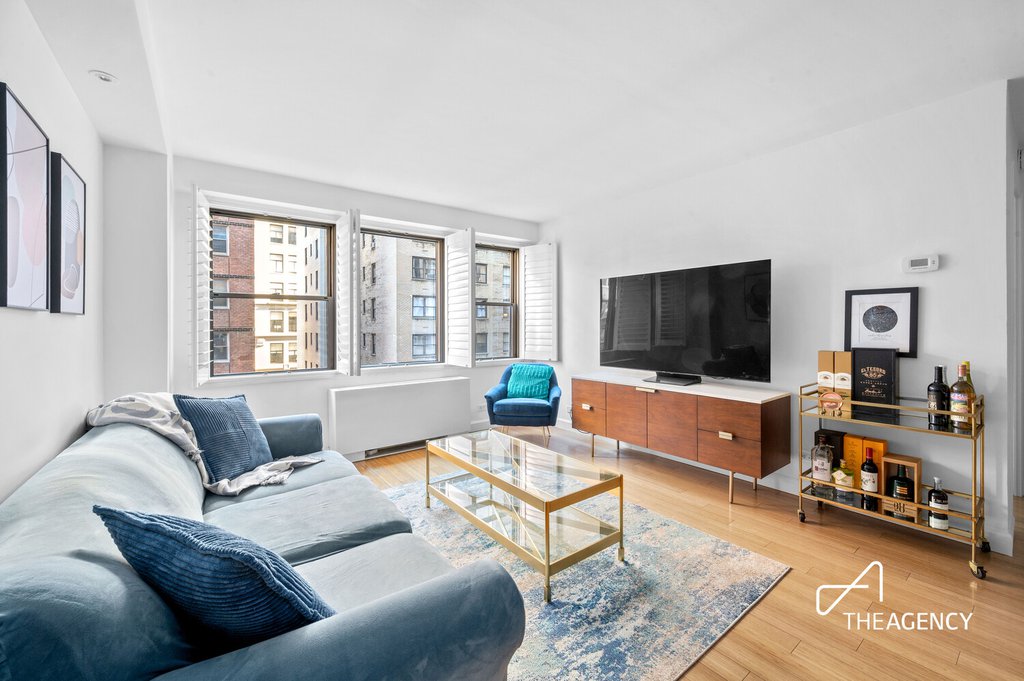 10 West 15th Street, Unit 723 photo 2
