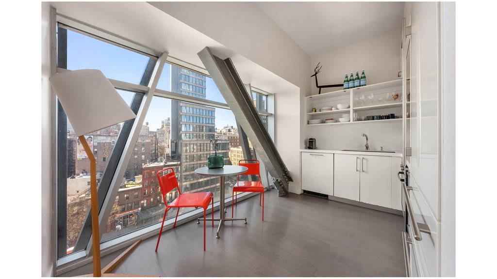 52 East 4th Street, Unit 7FLR photo 4