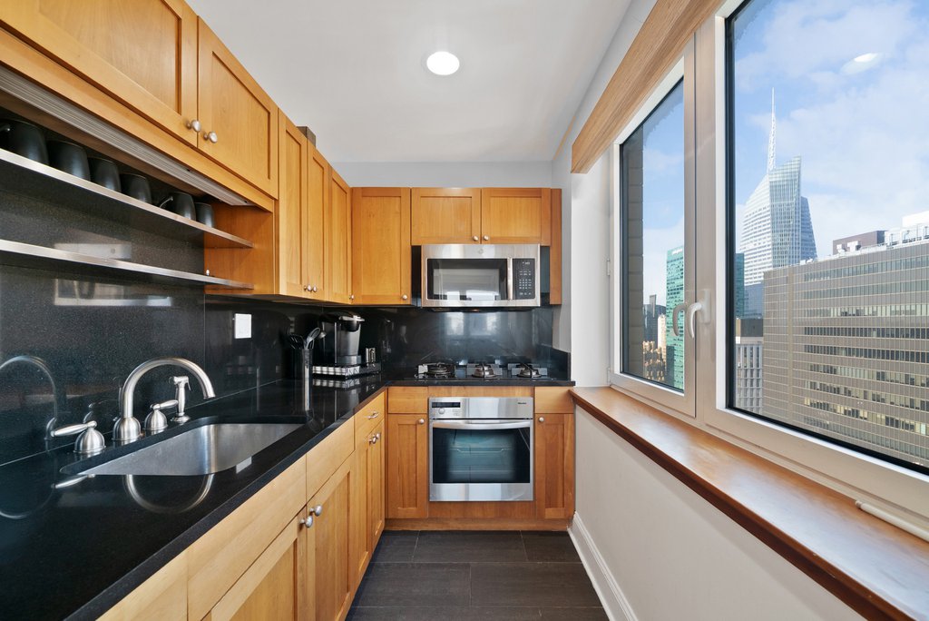 425 Fifth Avenue, Unit 47A photo 4