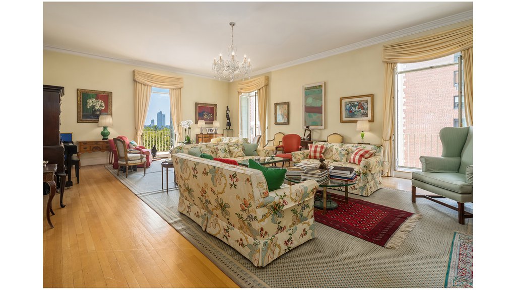 4 Sutton Place, Unit 6/7