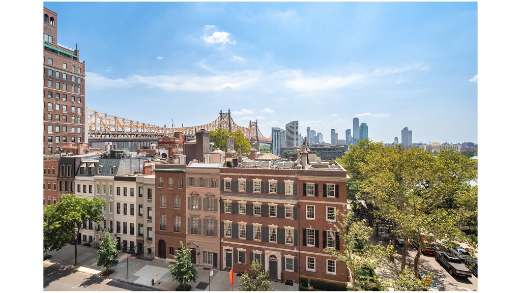 4 Sutton Place, Unit 6/7 photo 5
