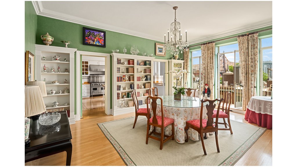 4 Sutton Place, Unit 6/7 photo 10