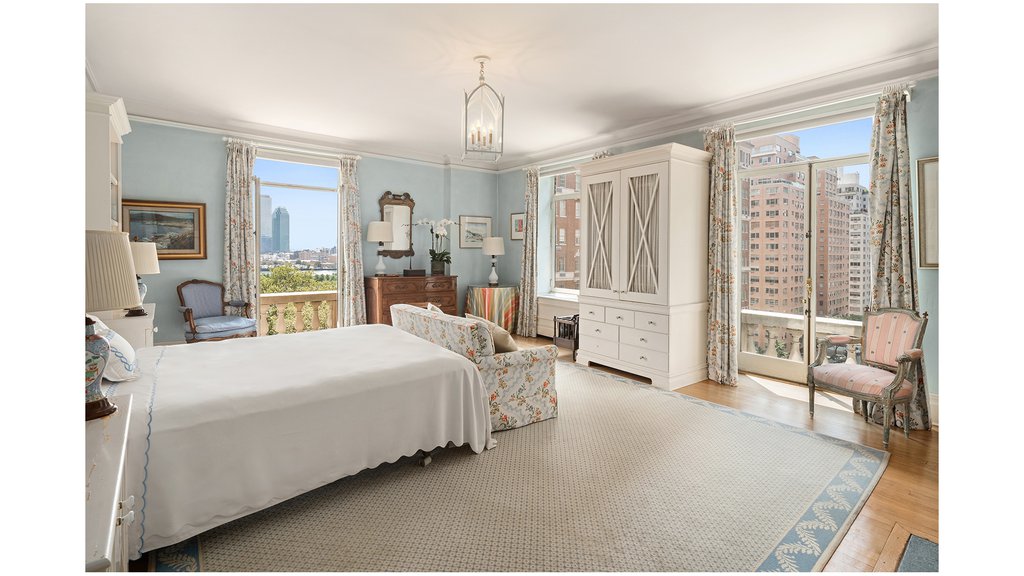 4 Sutton Place, Unit 6/7 photo 12