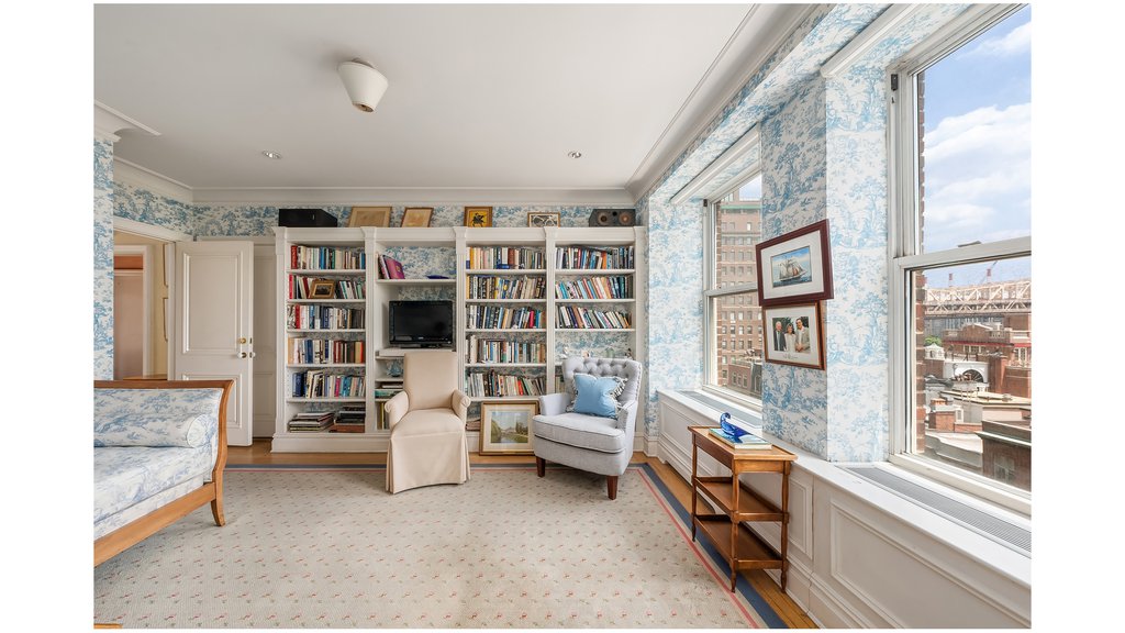 4 Sutton Place, Unit 6/7 photo 16