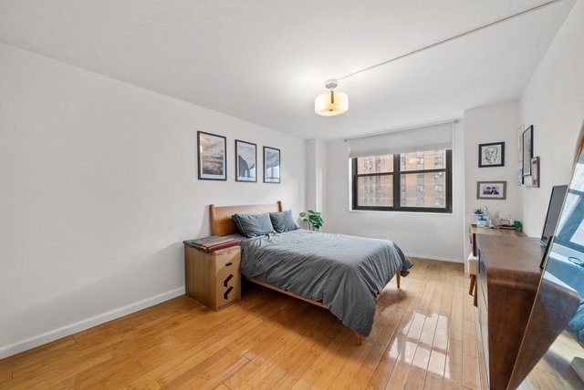 340 East 93rd Street, Unit 11D photo 8