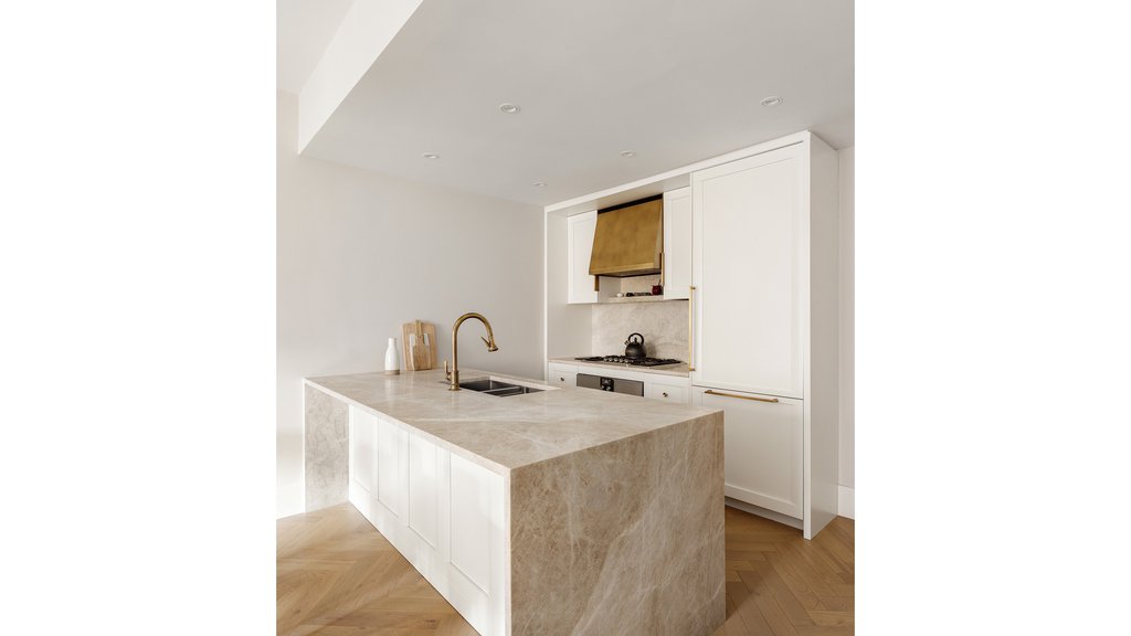 2505 Broadway, Unit 7B photo 2