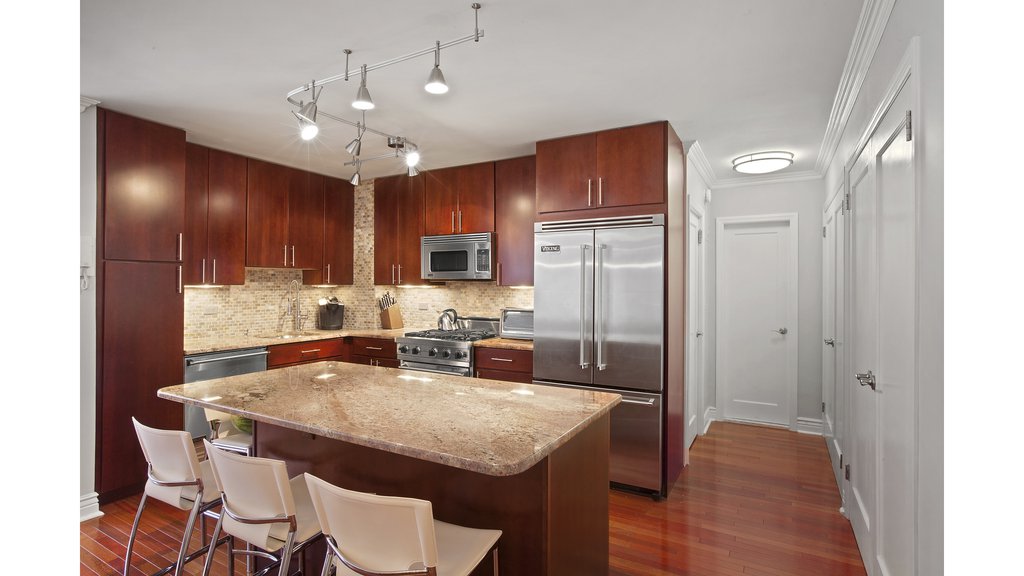 440 East 62nd Street, Unit 6C photo 2