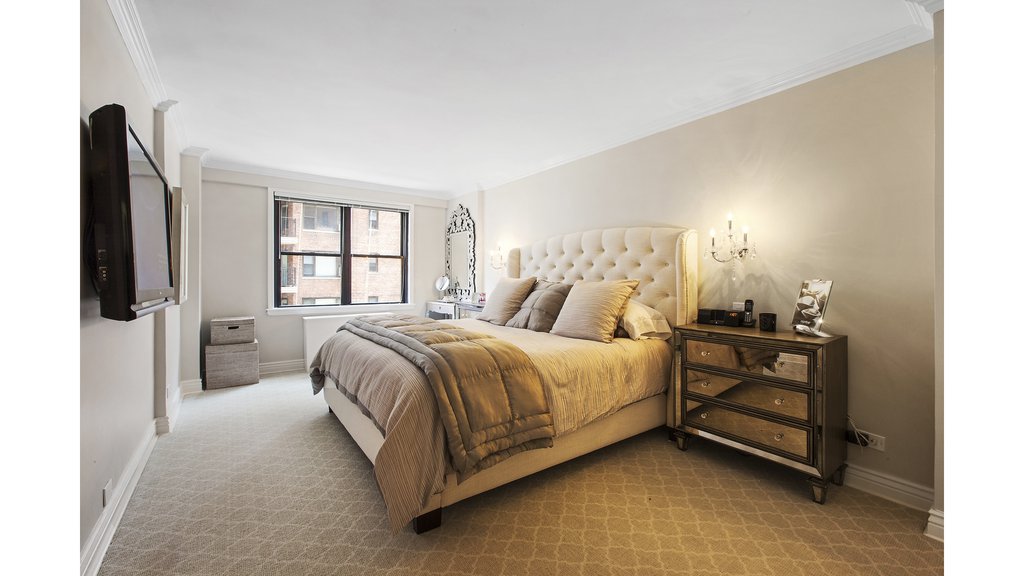 440 East 62nd Street, Unit 6C photo 3