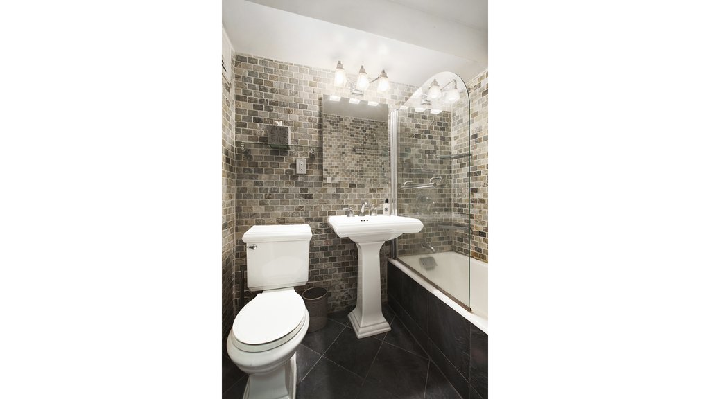 440 East 62nd Street, Unit 6C photo 5