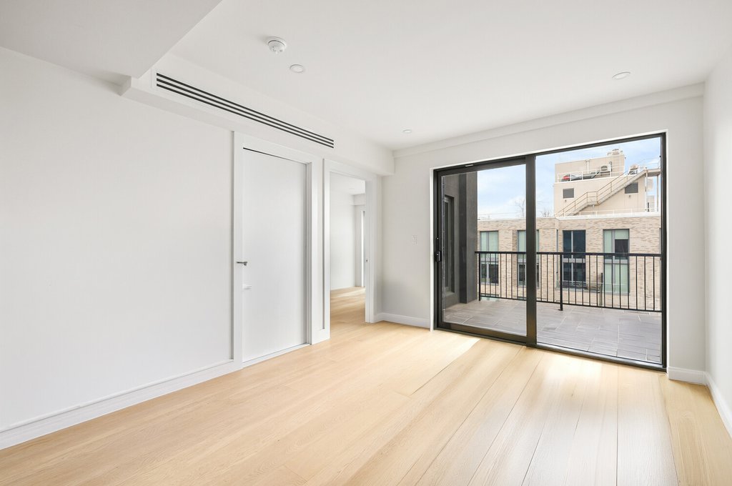 11-32 31st Avenue, Unit PHA photo 5
