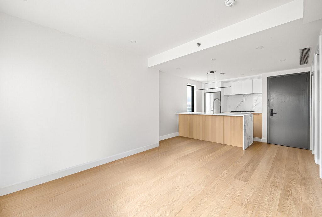 11-32 31st Avenue, Unit PHA photo 6