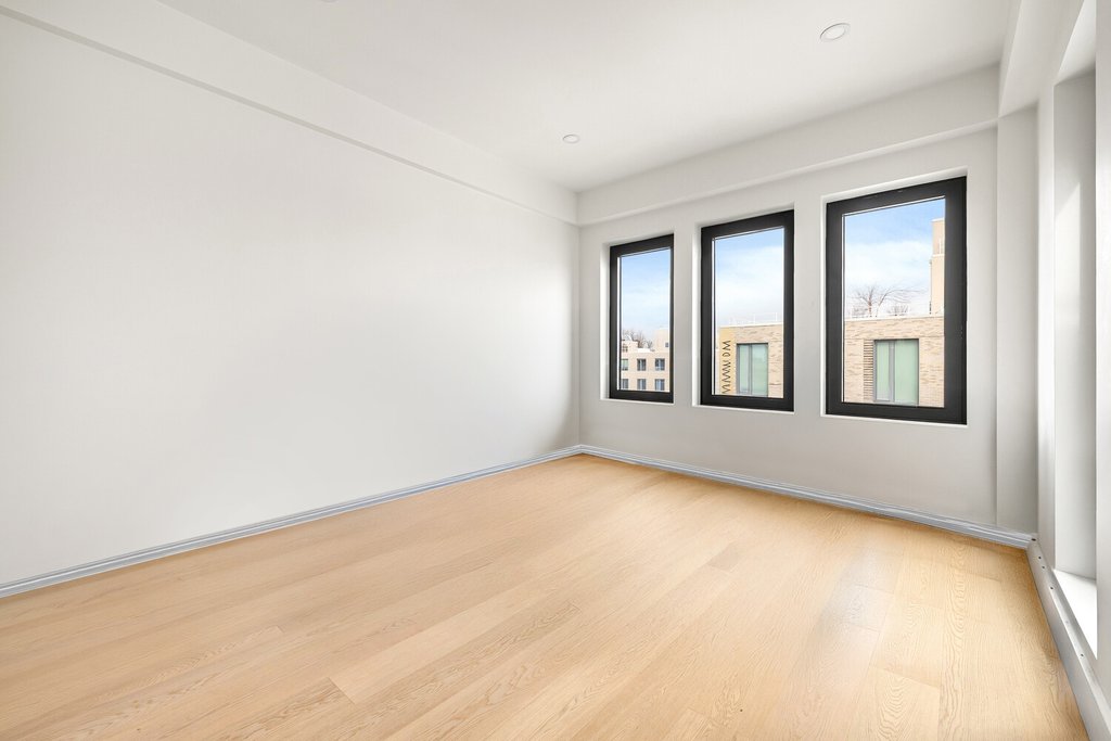 11-32 31st Avenue, Unit PHA photo 8