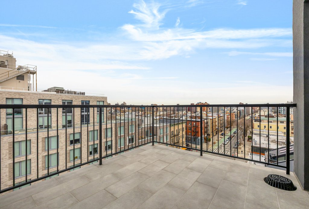 11-32 31st Avenue, Unit PHA photo 9