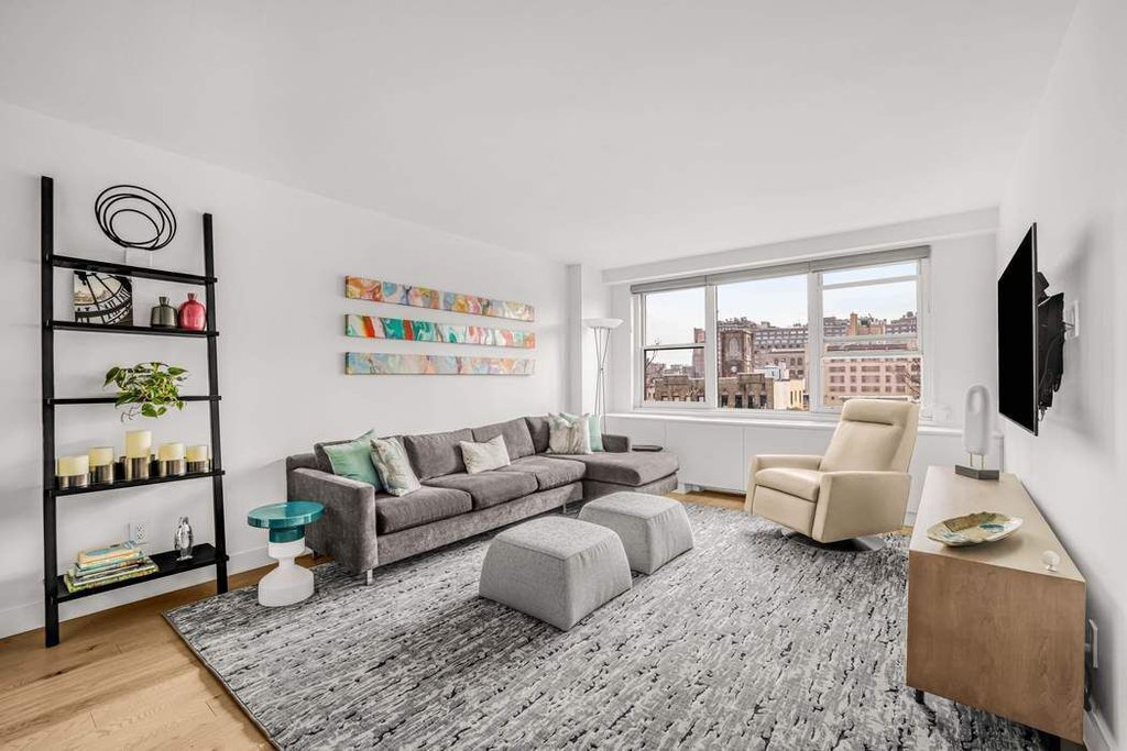 360 West 22nd Street, Unit 8PR photo 2