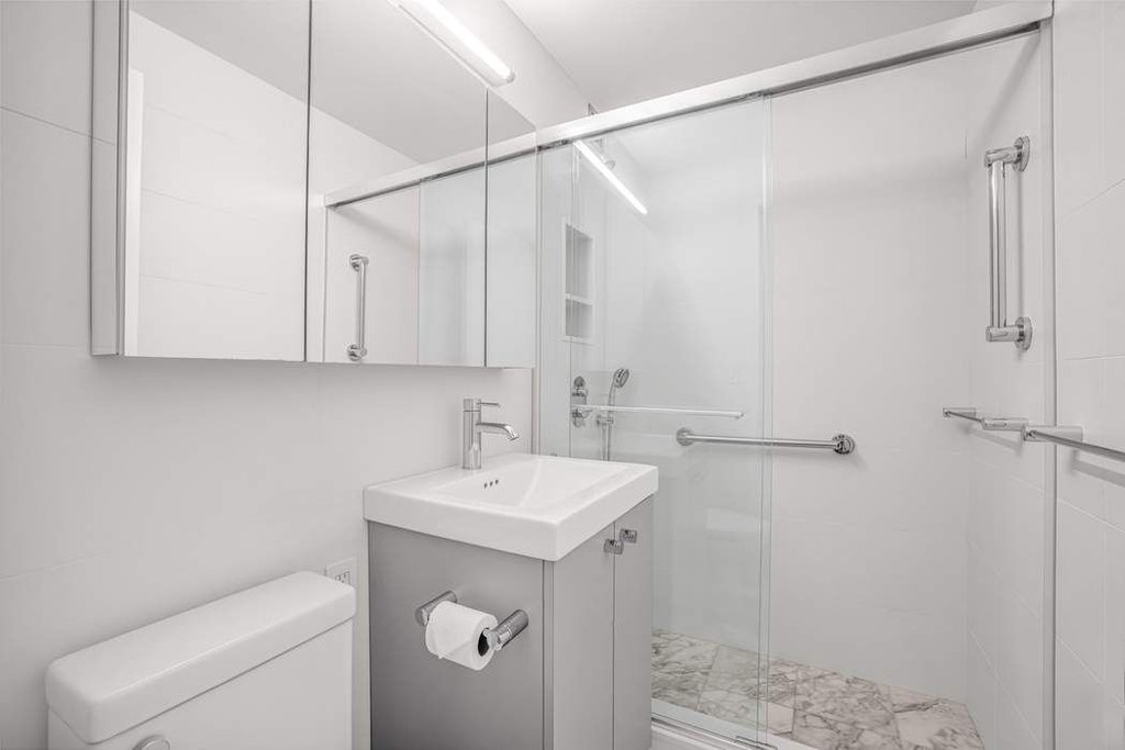 360 West 22nd Street, Unit 8PR photo 11