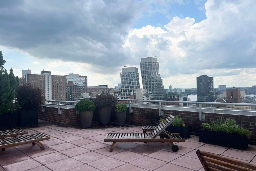 360 West 22nd Street, Unit 8PR photo 16
