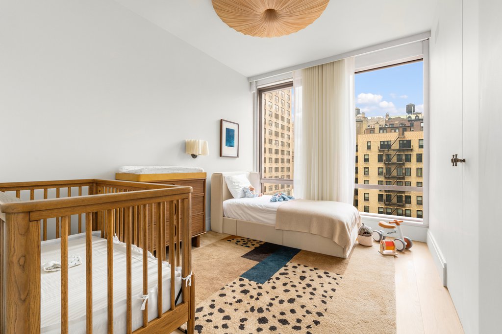 50 West 66th Street, Unit 7A photo 13