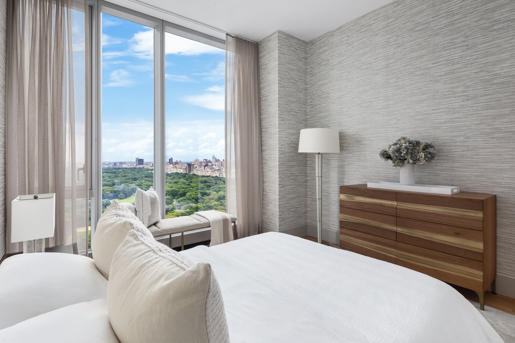 217 West 57th Street, Unit 33B photo 10