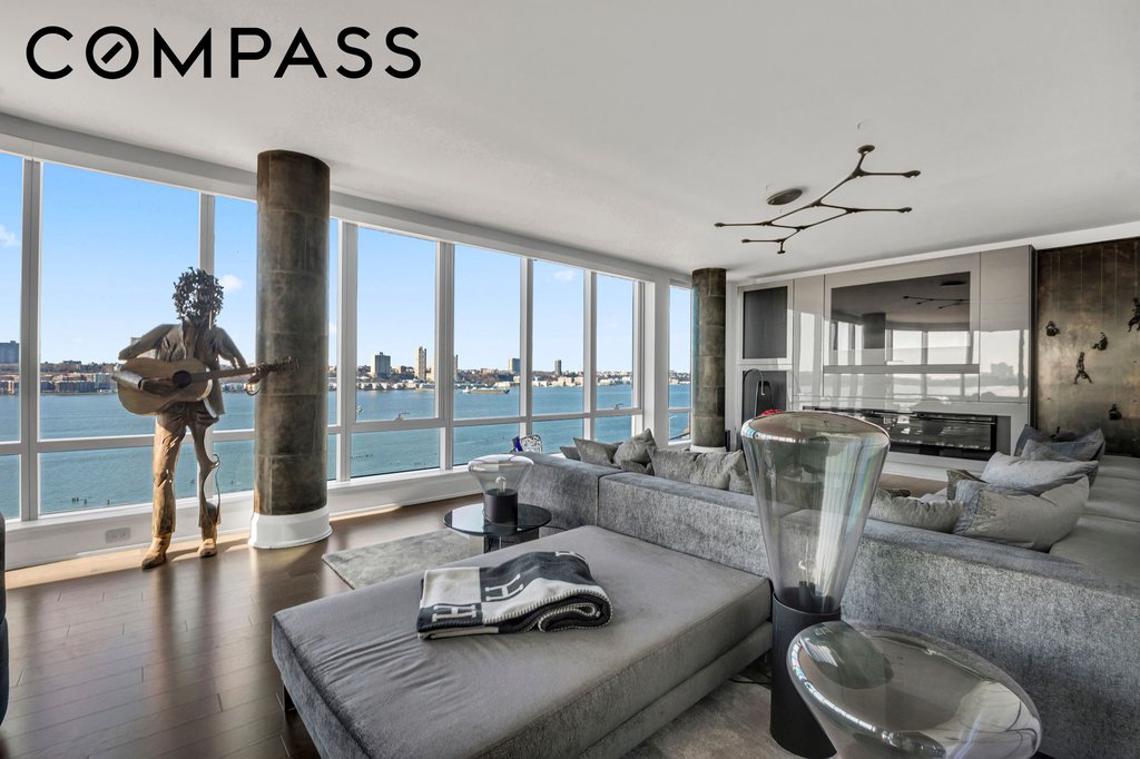 50 Riverside Boulevard, Unit 10L photo 4