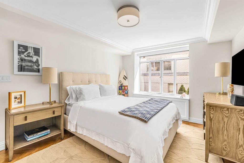 44 East 67th Street, Unit 11A photo 9