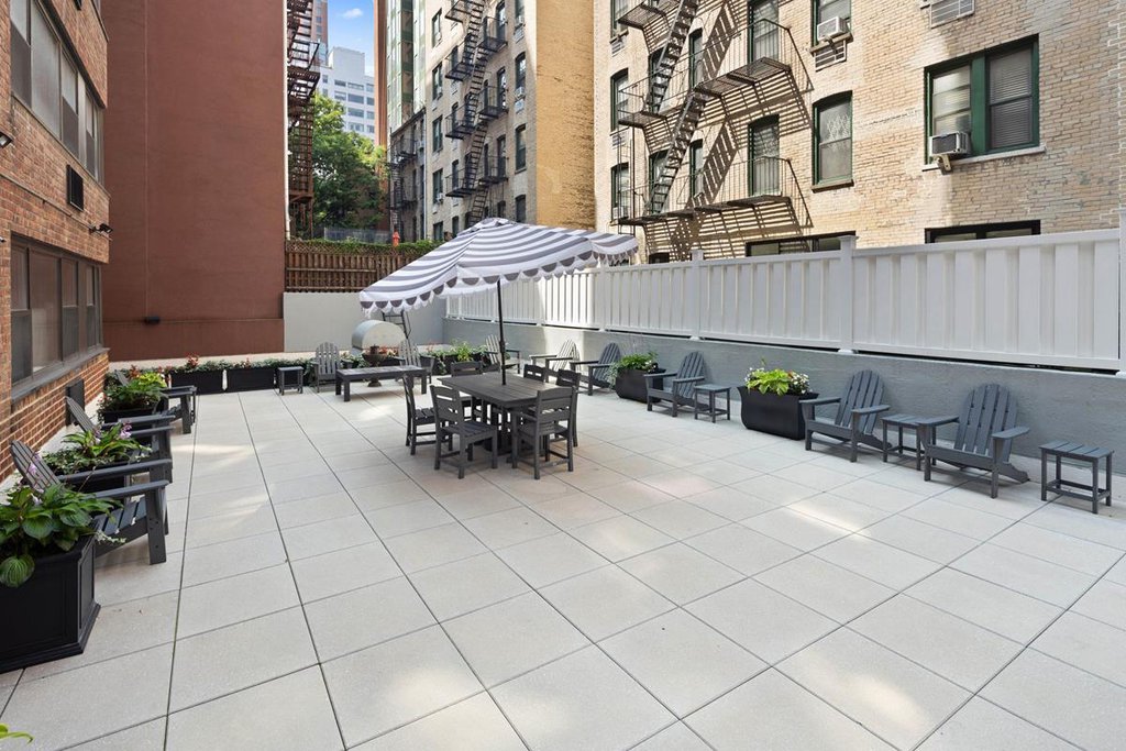 233 East 69th Street, Unit 17G photo 9