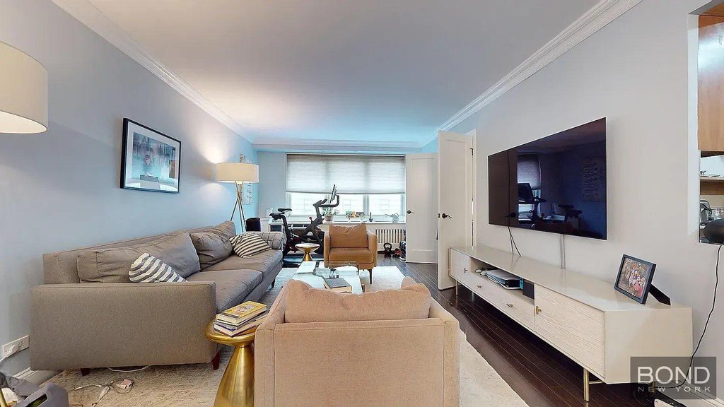 401 East 74th Street, Unit 6E photo 2