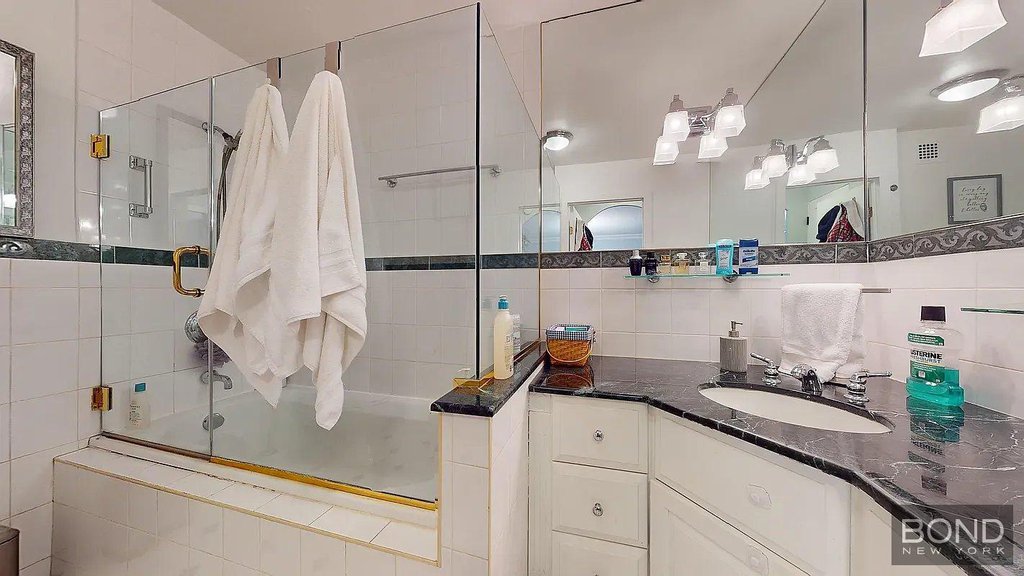 401 East 74th Street, Unit 6E photo 11