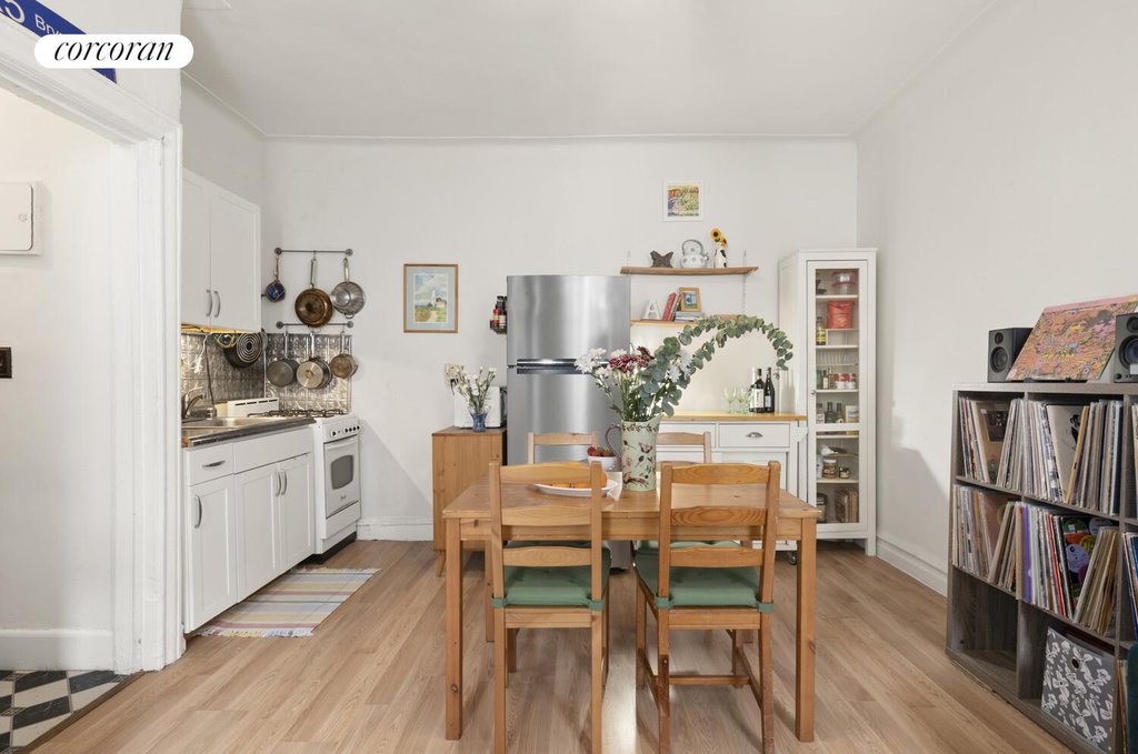 35 Crown Street, Unit 3C photo 2