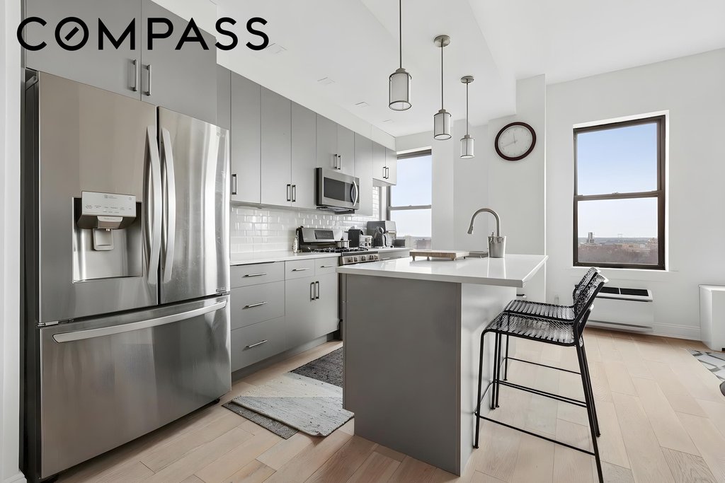 444 Central Park West, Unit 16C photo 4