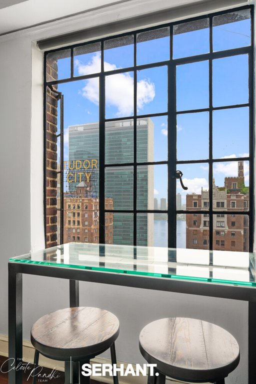 320 East 42nd Street, Unit 2301 photo 5