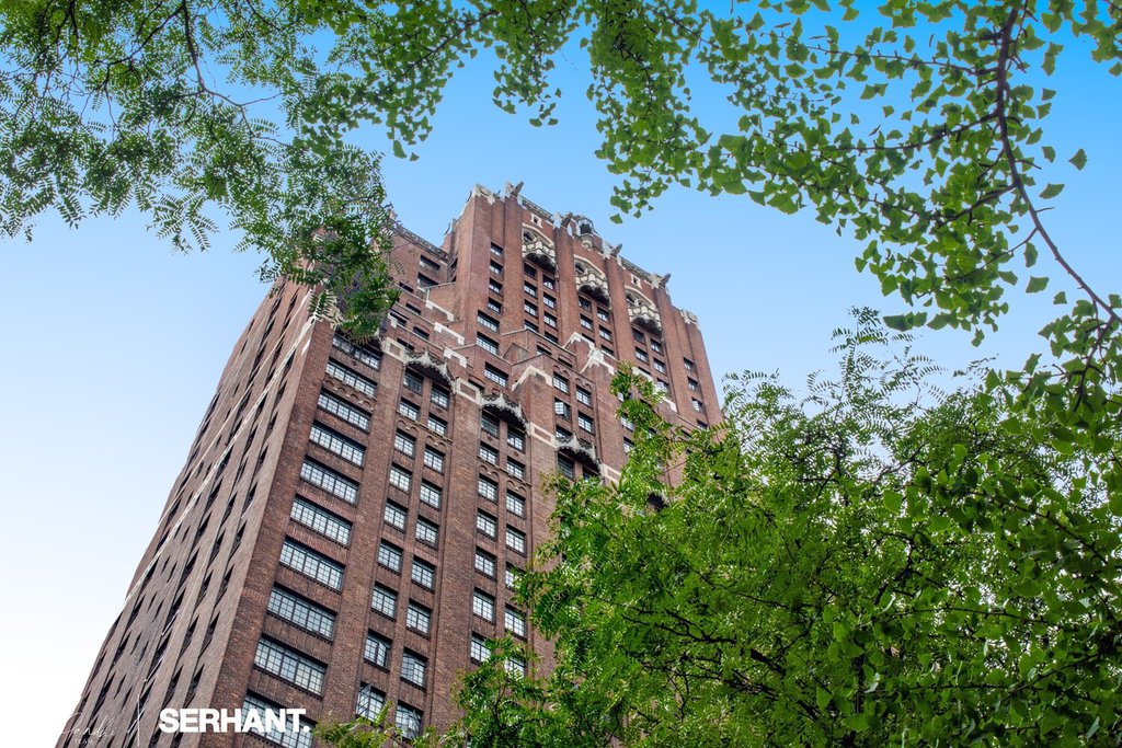 320 East 42nd Street, Unit 2301 photo 9