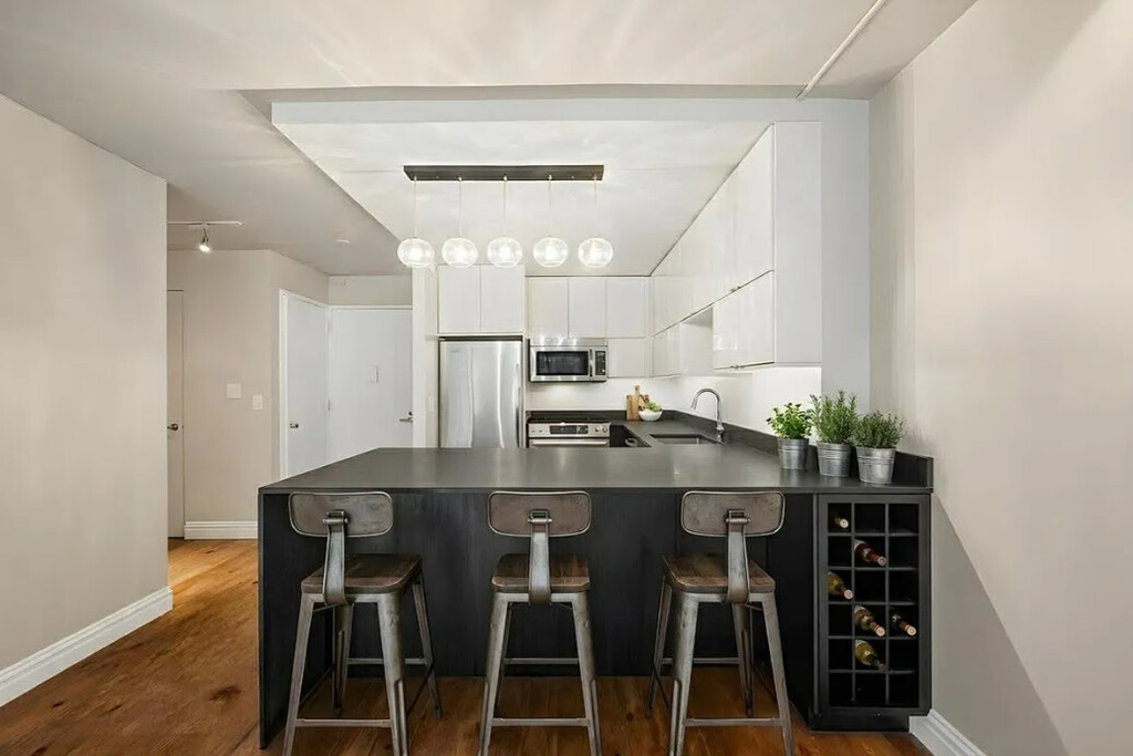 2 South End Avenue, Unit 2F photo 3