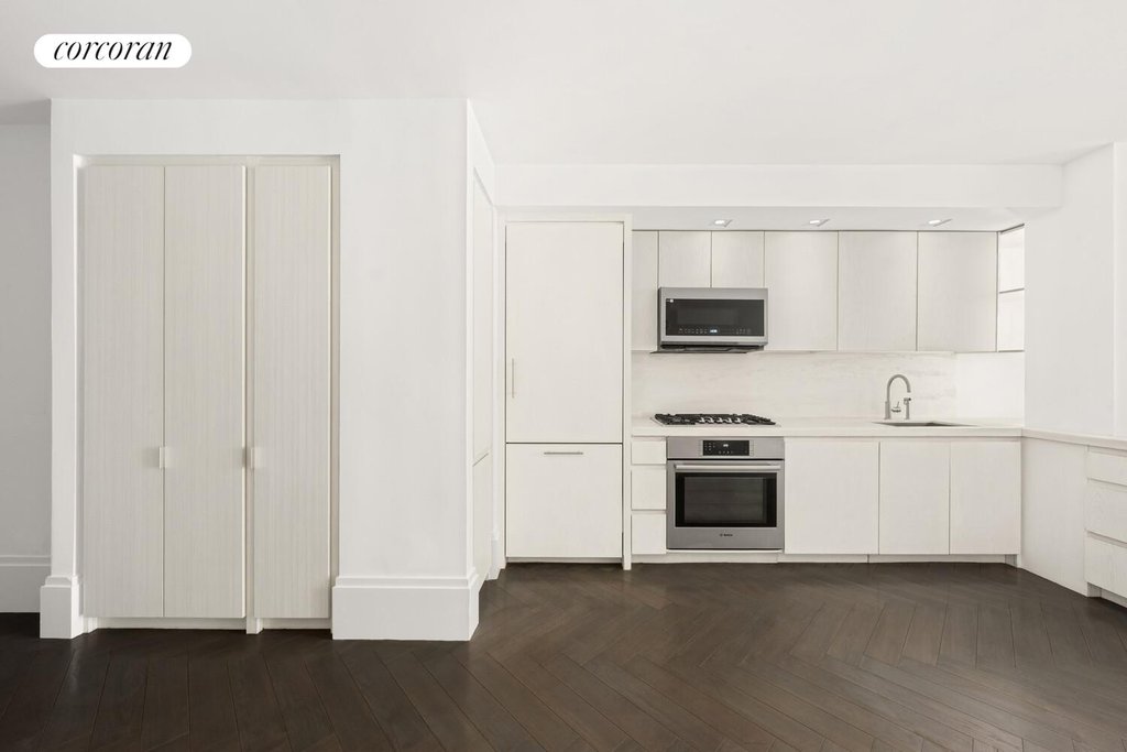 101 Wall Street, Unit 14C photo 3