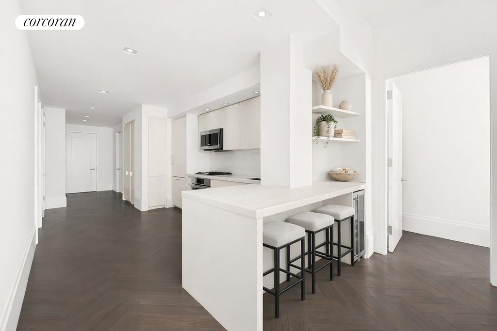 101 Wall Street, Unit 14C photo 4