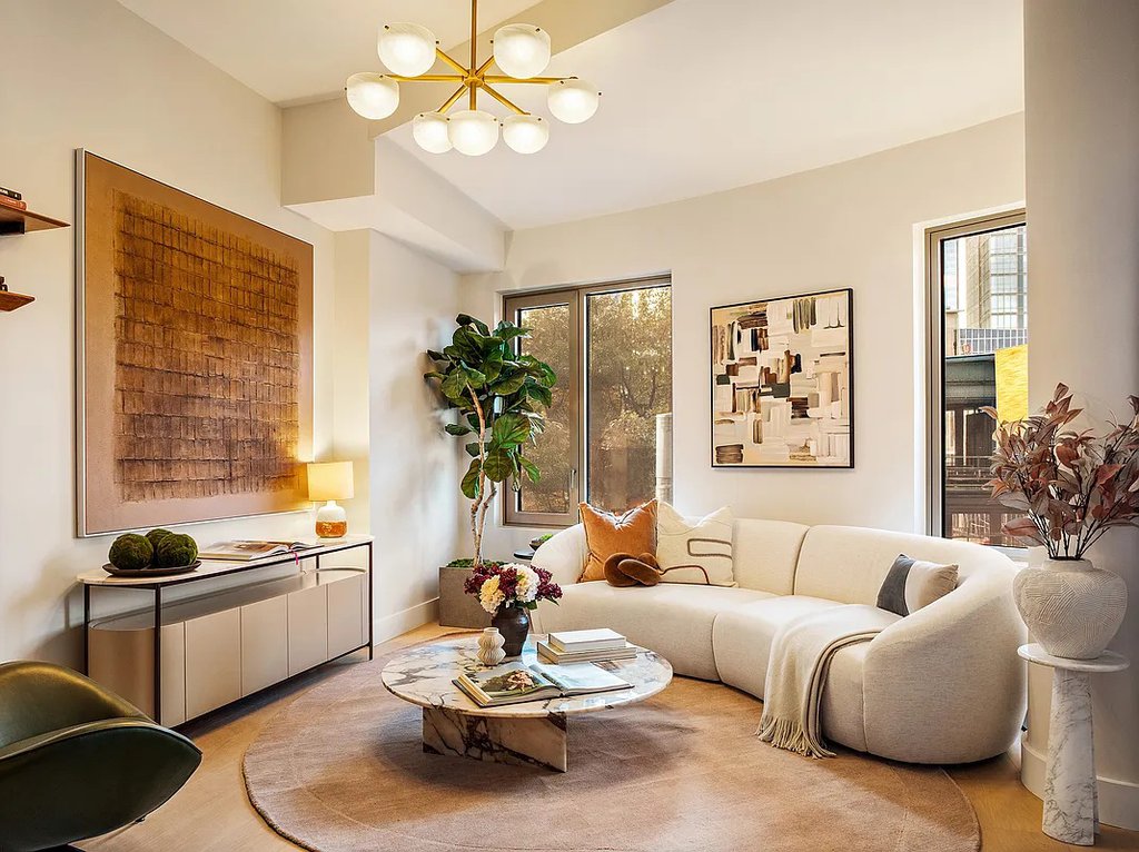 24-01 Queens Plaza North, Unit 1701 photo 4