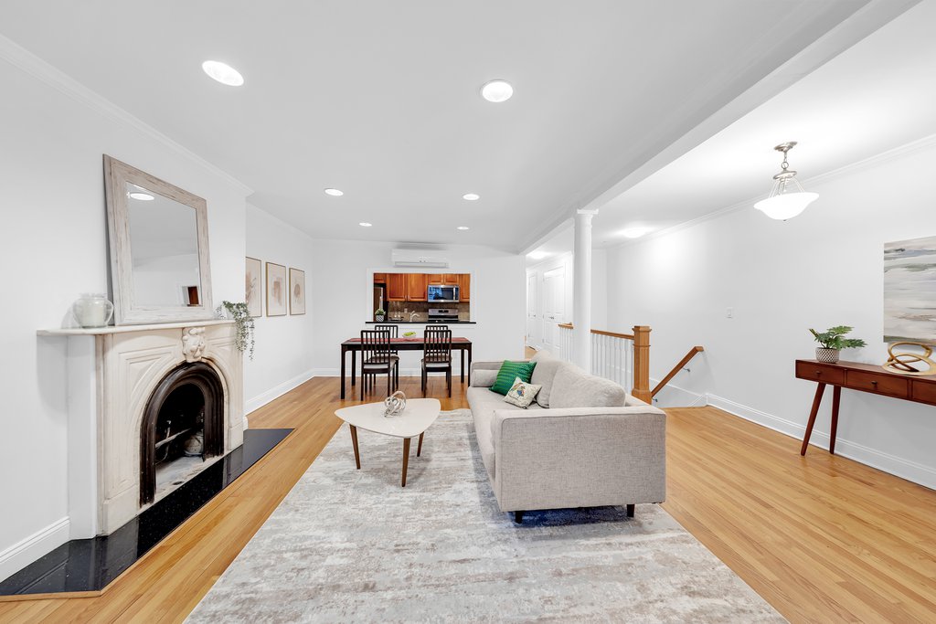 561 5th Street, Unit 1