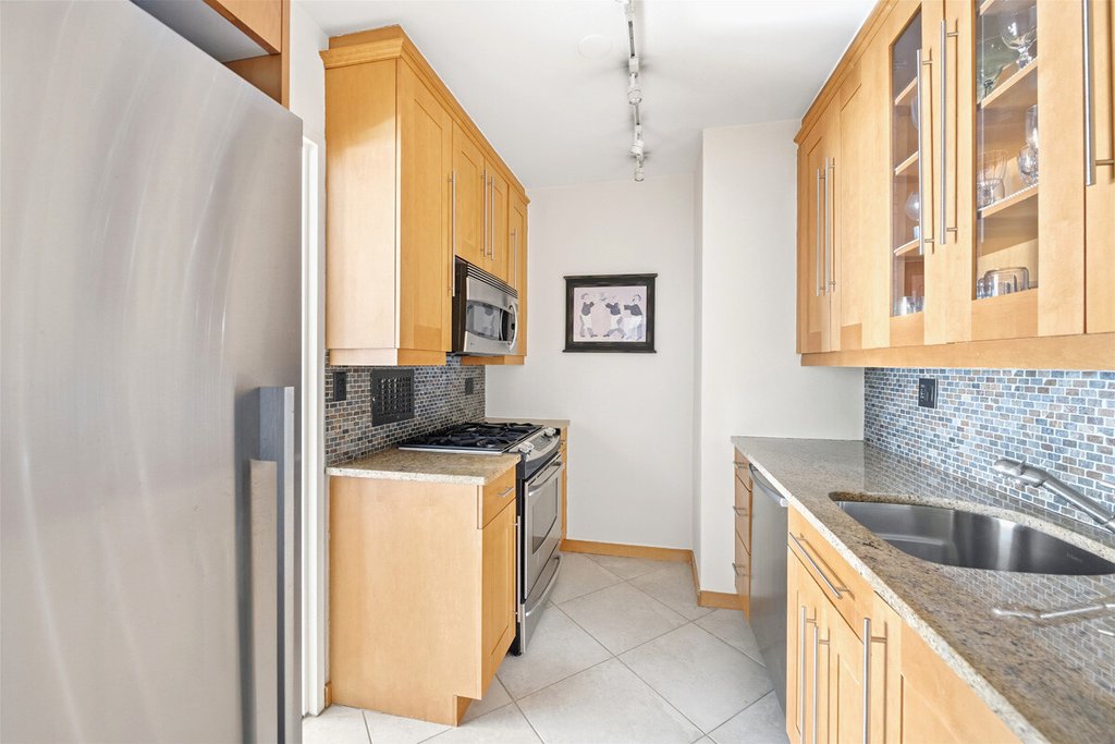 303 East 57th Street, Unit 11F photo 6